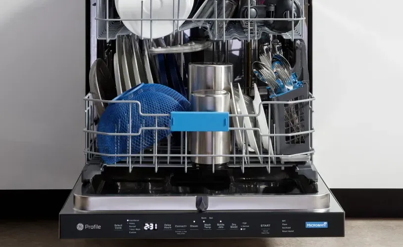 ge-profile-PDP715SYVFS-dishwasher-with-antimicrobial-technology